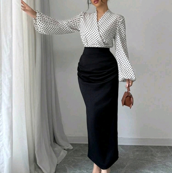 Women's Elegant Black Woven Mixed Fabric Splice Cinched Waist Bodycon Dress - Picture 1 of 5